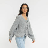 Bouclé Oversized Cardigan mit Schleifen