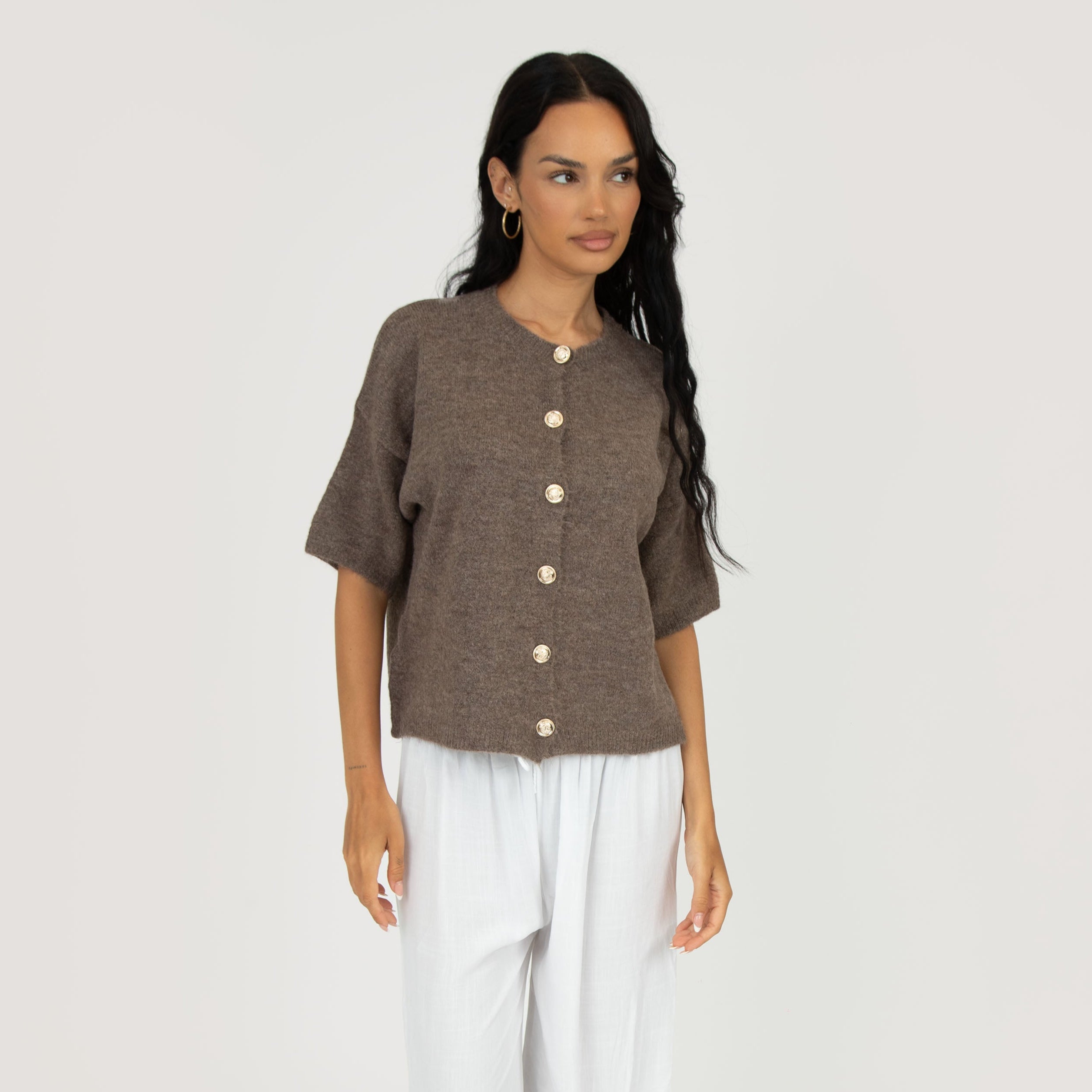 Feinstrick Kurzarm Cardigan mit Goldknöpfen