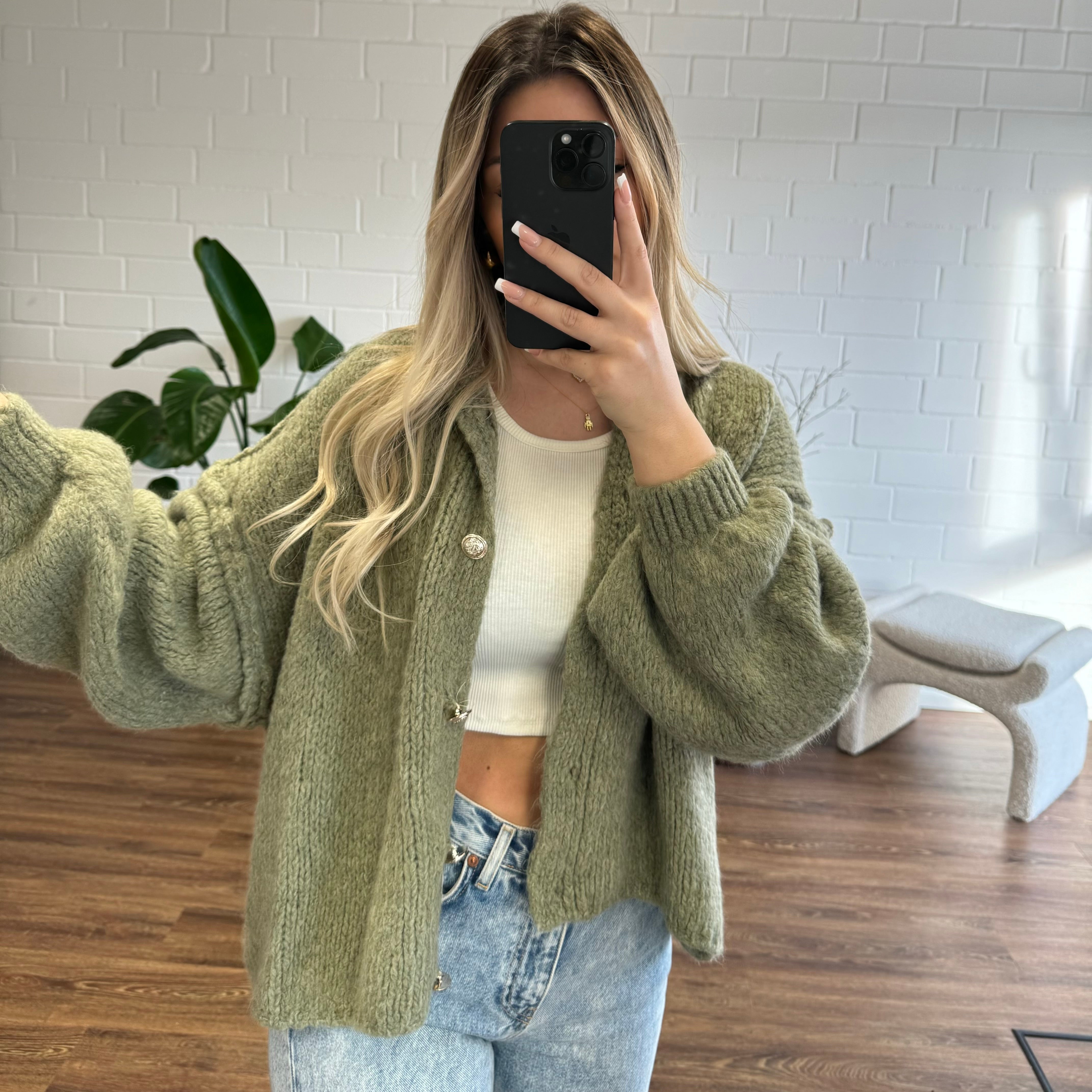 Oversized Cardigan Short "CozyGlam" - JEWELINA