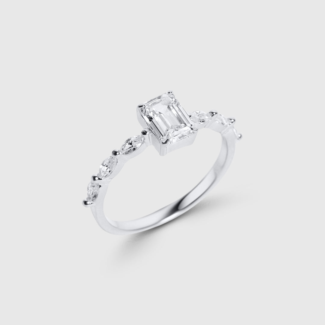 Seven Sky Baguette Ring - JEWELINA