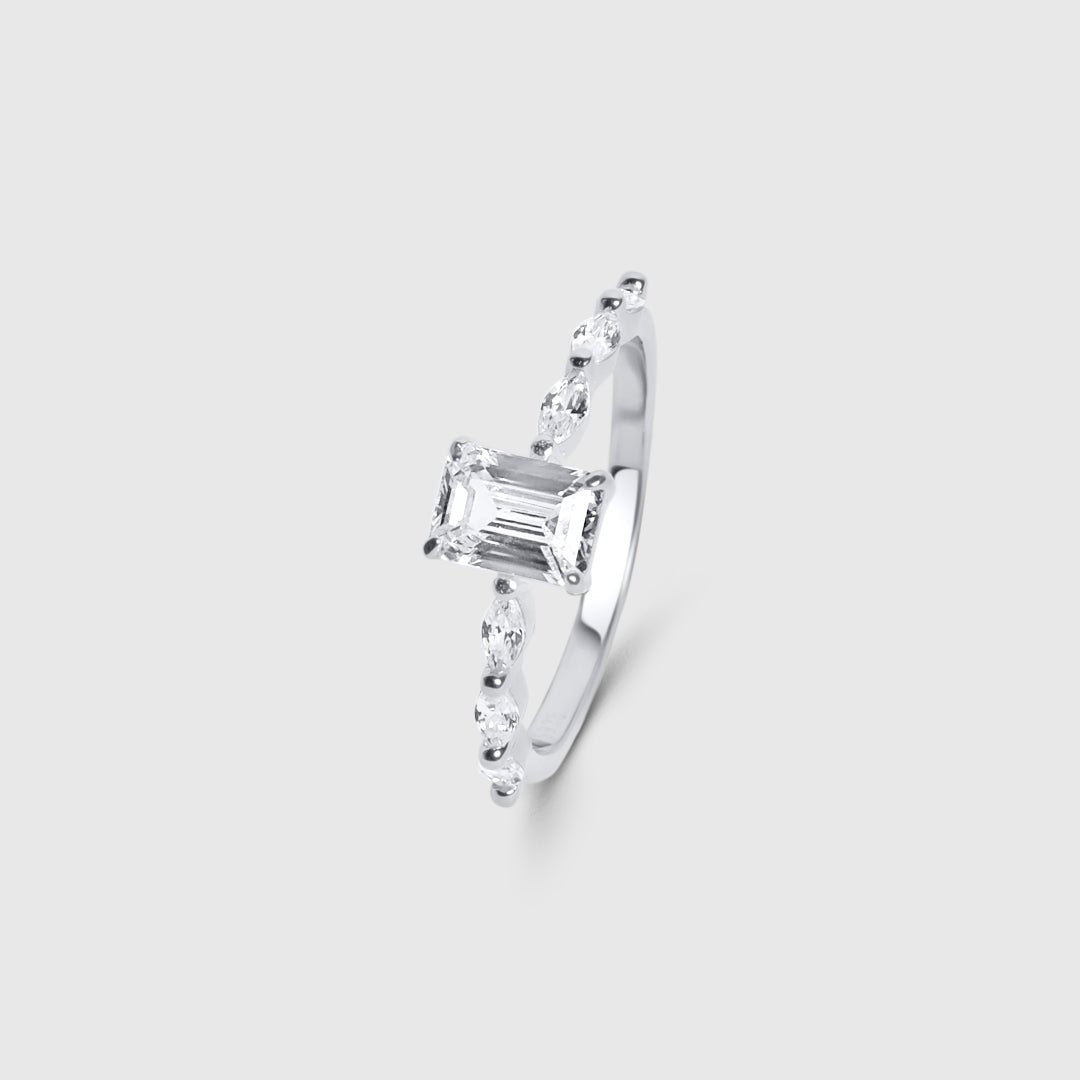 Seven Sky Baguette Ring - JEWELINA